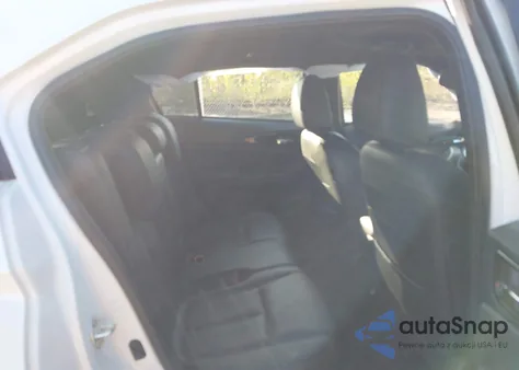 2020 Mitsubishi Eclipse Cross Se/Sel z USA, uszkodzony, nr VIN JA4AT5AA2LZ005825